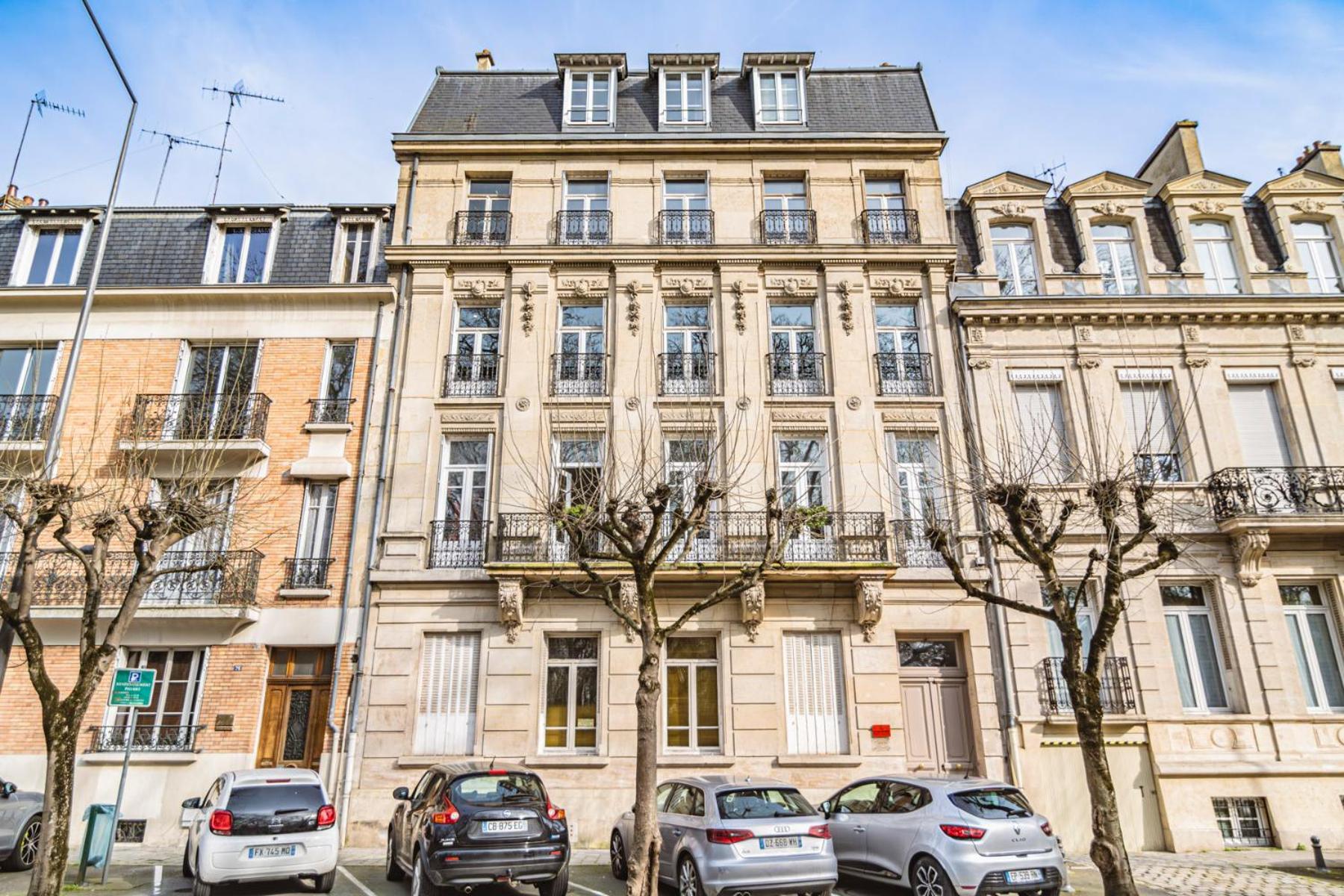 L'Elegance Vue Parc Reims Exterior foto
